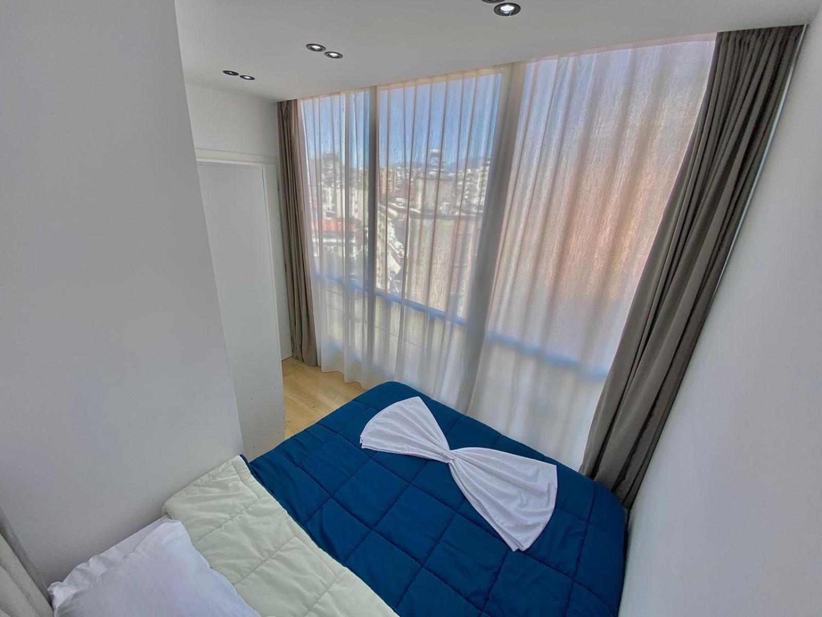 Mara Central Apartment 3 Тирана Екстериор снимка
